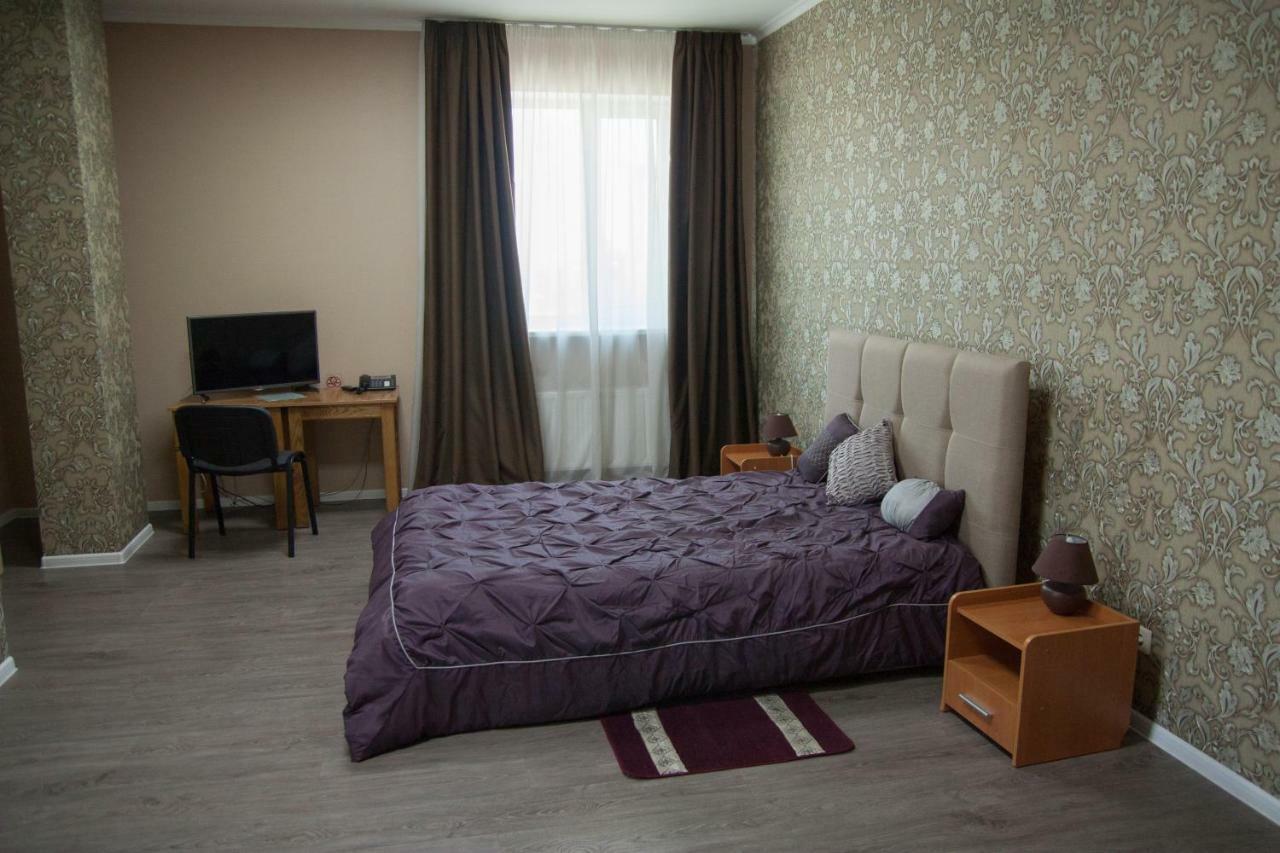 Sovskiye Prudy Hotel Kiev Bagian luar foto