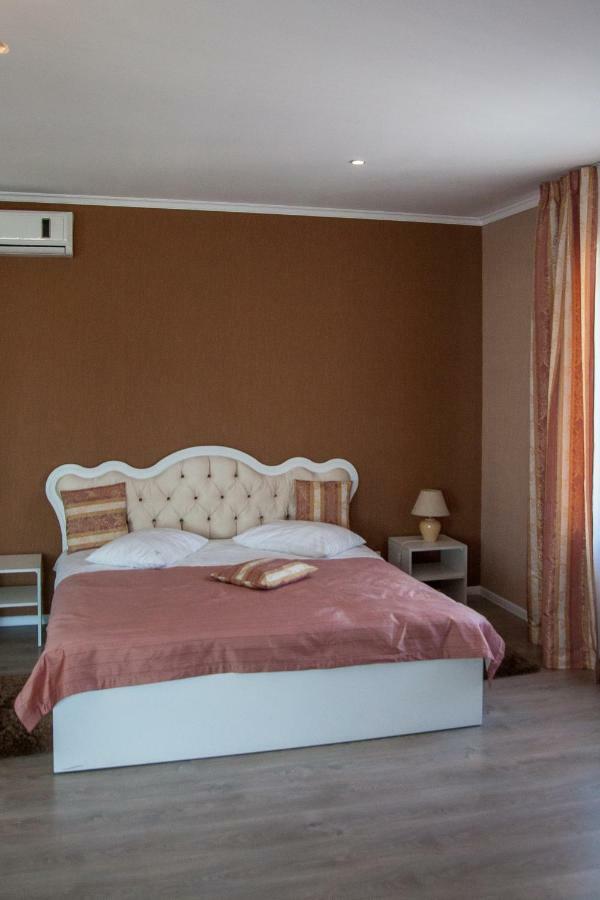 Sovskiye Prudy Hotel Kiev Bagian luar foto