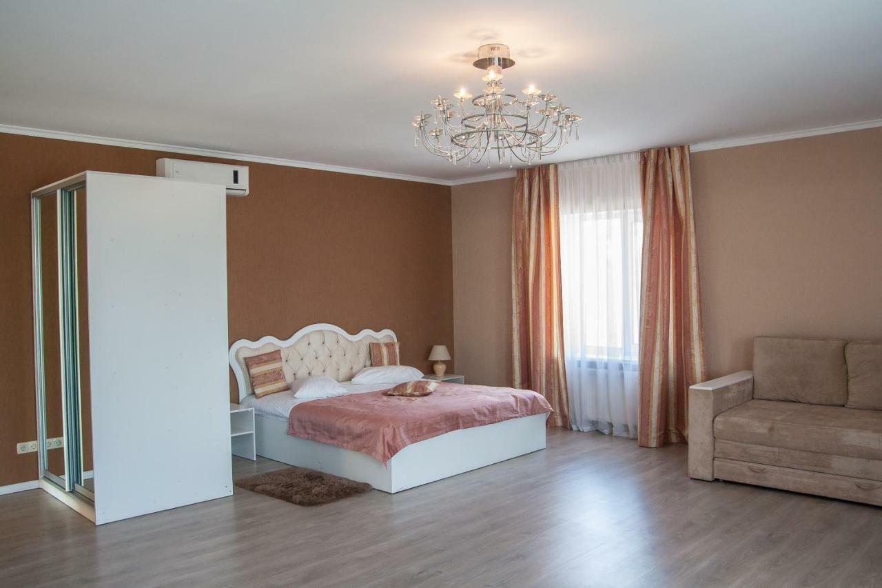 Sovskiye Prudy Hotel Kiev Bagian luar foto